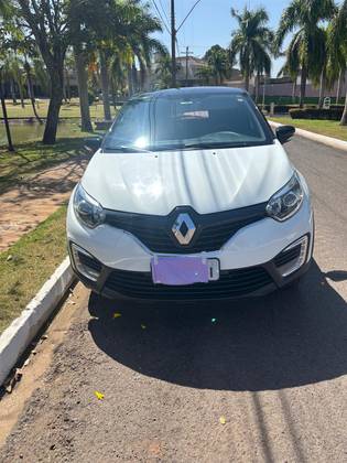 RENAULT CAPTUR 1.6 16V SCE FLEX LIFE X-TRONIC RENAULT CAPTUR 1.6 16V SCE FLEX LIFE X-TRONIC